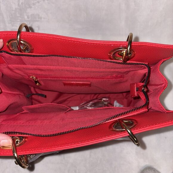 Badgley Mischka Big Logo eyelet Red Tote - W/Keychain BM-4040-RED - Picture 4 of 8